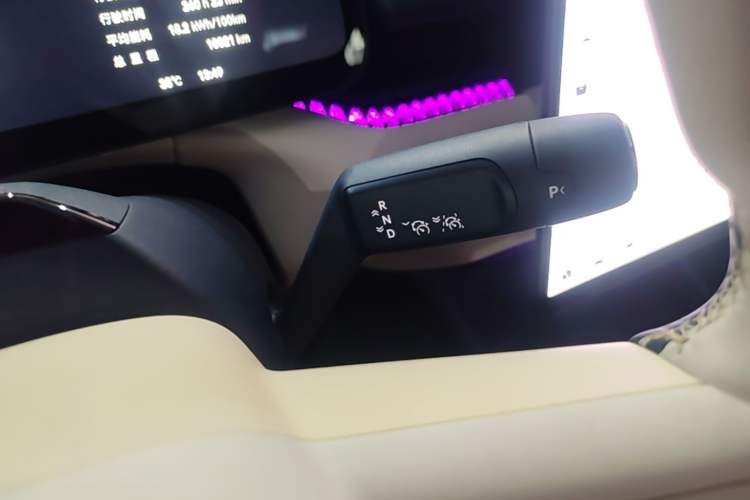 Used Zeekr 007 2025 Long-Range Rear-Wheel-Drive Intelligent Driving Version 100 kWh Gear Lever