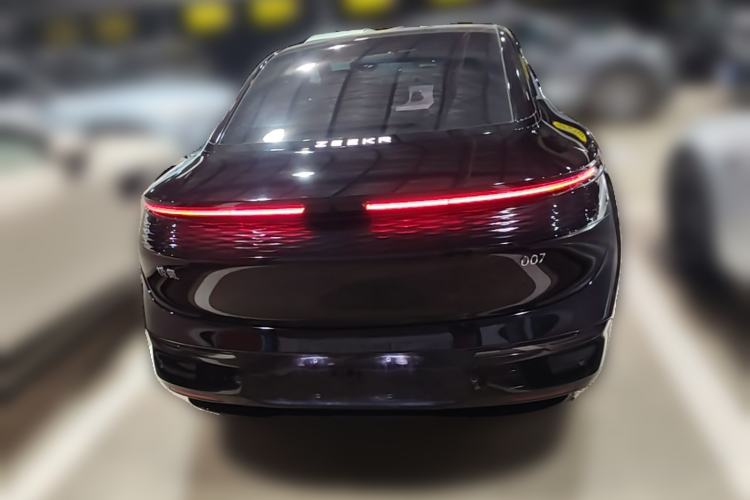 Used Zeekr 007 2025 Long-Range Rear-Wheel-Drive Intelligent Driving Version 100 kWh Rear