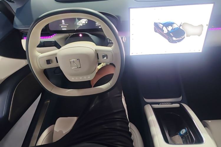 Used Zeekr 007 2025 Long-Range Rear-Wheel-Drive Intelligent Driving Version 100 kWh Steering Wheel