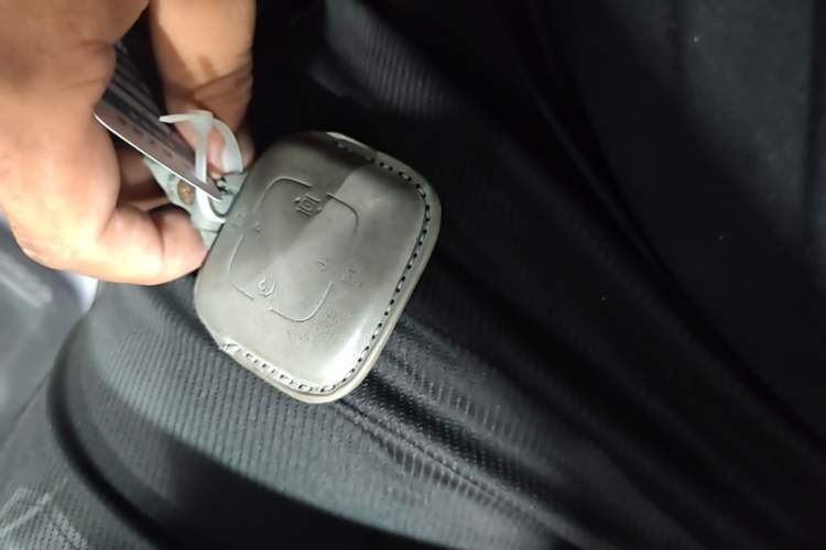 Used Zeekr 007 2025 Long-Range Rear-Wheel-Drive Intelligent Driving Version 100 kWh Vehicle Key