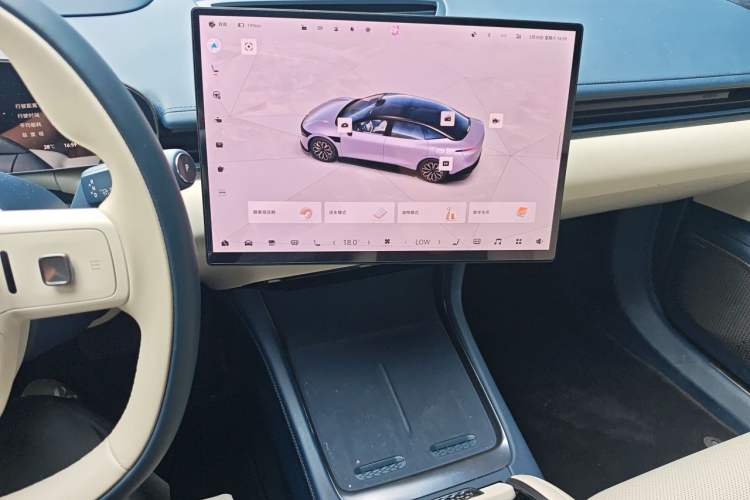 Used Zeekr 007 2025 Rear-Drive Intelligent Driving Version 75 kWh Audio And AC Panel