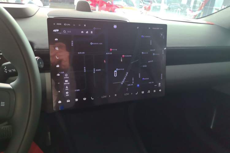 Used Zeekr 007 2025 Rear-Drive Intelligent Driving Version 75 kWh Audio And AC Panel