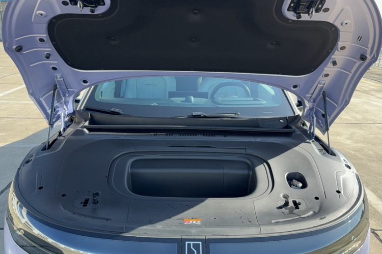 Used Zeekr 007 2025 Long-Range All-Wheel-Drive Intelligent Driving Version 100 kWh Engine Bay