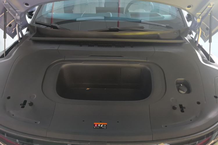 Used Zeekr 007 2025 Long-Range Rear-Wheel-Drive Intelligent Driving Version 100 kWh Engine Bay