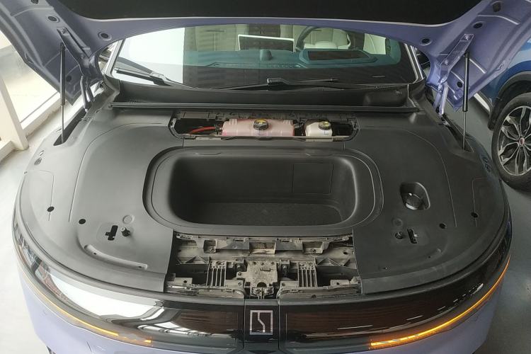 Used Zeekr 007 2025 Rear-Drive Intelligent Driving Version 75 kWh Engine Bay