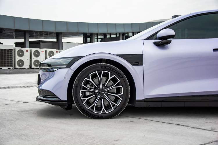 Used Zeekr 007 2025 Long-Range Rear-Wheel-Drive Intelligent Driving Version 100 kWh Exterior 2