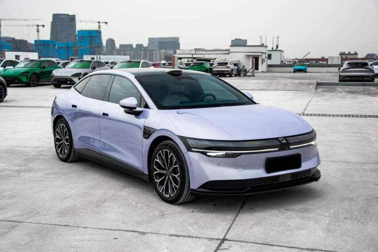 Used Zeekr 007 2025 Long-Range Rear-Wheel-Drive Intelligent Driving Version 100 kWh Exterior 3