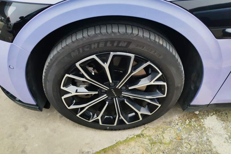 Used Zeekr 007 2025 Four-Wheel Drive Intelligent Driving Version 75 kWh Exterior 4
