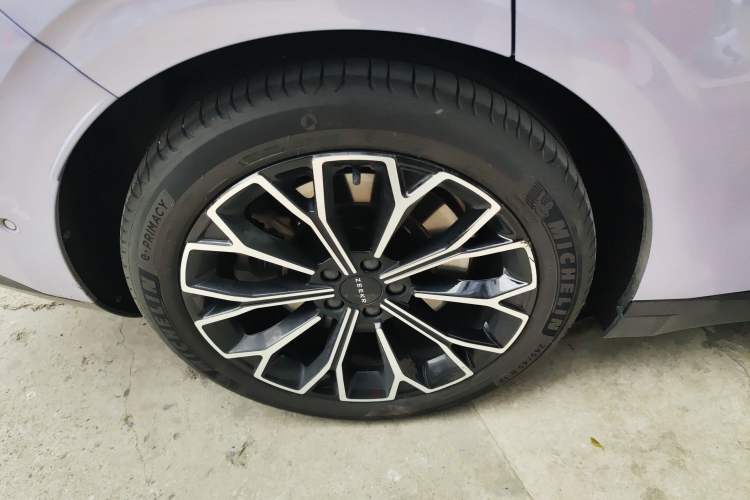 Used Zeekr 007 2025 Four-Wheel Drive Intelligent Driving Version 75 kWh Exterior 5