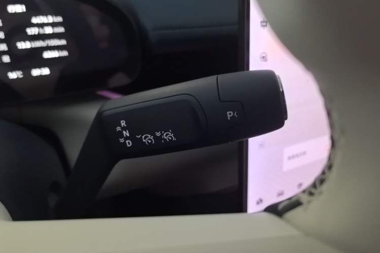 Used Zeekr 007 2025 Long-Range Rear-Wheel-Drive Intelligent Driving Version 100 kWh Gear Lever