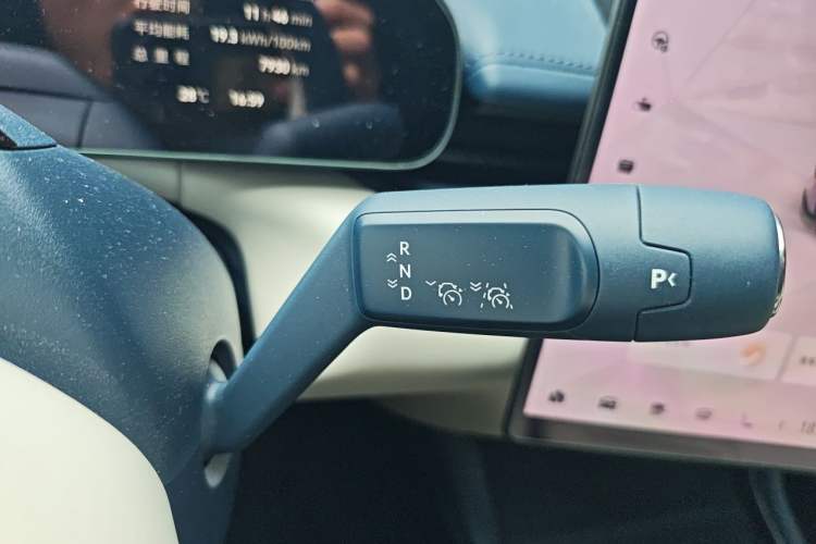 Used Zeekr 007 2025 Rear-Drive Intelligent Driving Version 75 kWh Gear Lever