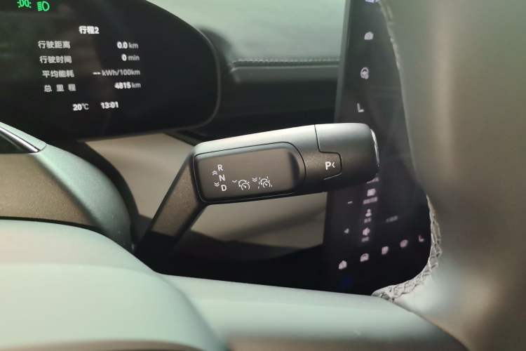 Used Zeekr 007 2025 Rear-Drive Intelligent Driving Version 75 kWh Gear Lever