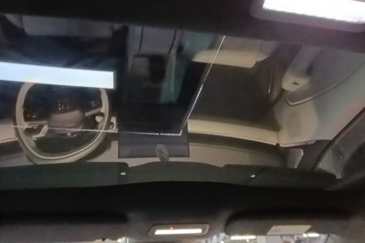 Used Zeekr 007 2025 Four-Wheel Drive Intelligent Driving Version 75 kWh Headliner