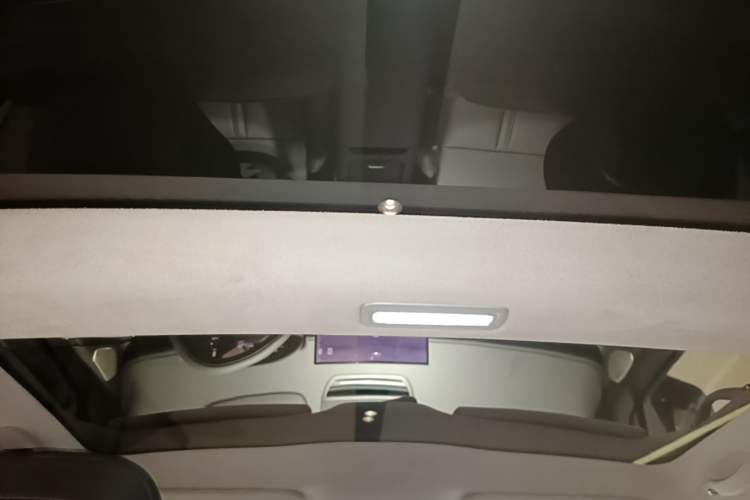 Used Zeekr 007 2025 Rear-Drive Intelligent Driving Version 75 kWh Headliner