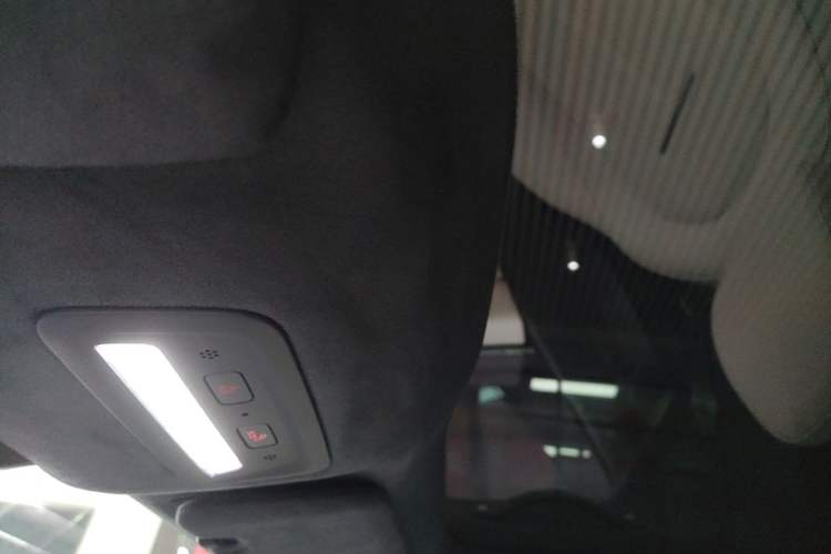 Used Zeekr 007 2025 Rear-Drive Intelligent Driving Version 75 kWh Headliner