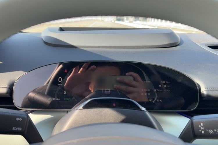 Used Zeekr 007 2025 Long-Range All-Wheel-Drive Intelligent Driving Version 100 kWh Instrument Cluster