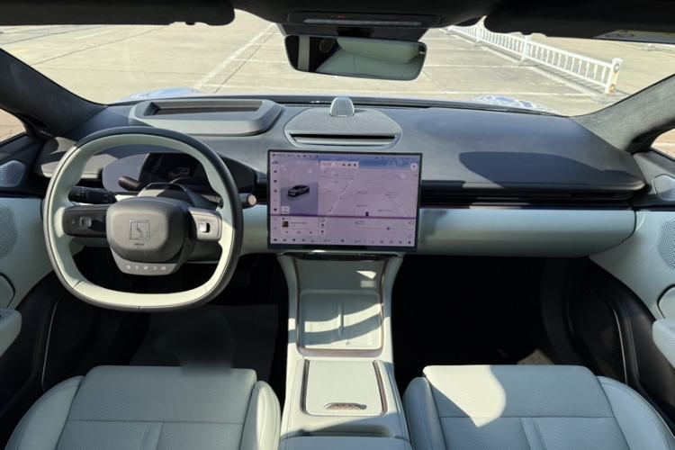 Used Zeekr 007 2025 Long-Range All-Wheel-Drive Intelligent Driving Version 100 kWh Interior 2