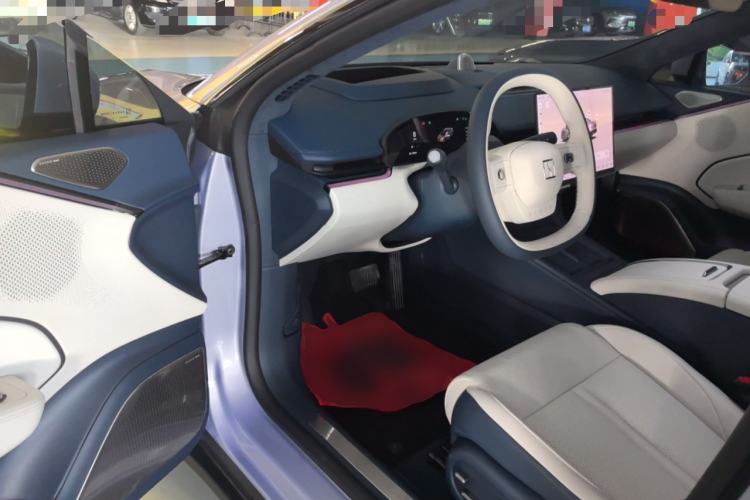 Used Zeekr 007 2025 Long-Range Rear-Wheel-Drive Intelligent Driving Version 100 kWh Interior 3