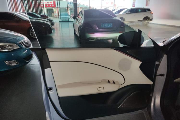 Used Zeekr 007 2025 Rear-Drive Intelligent Driving Version 75 kWh Interior 7