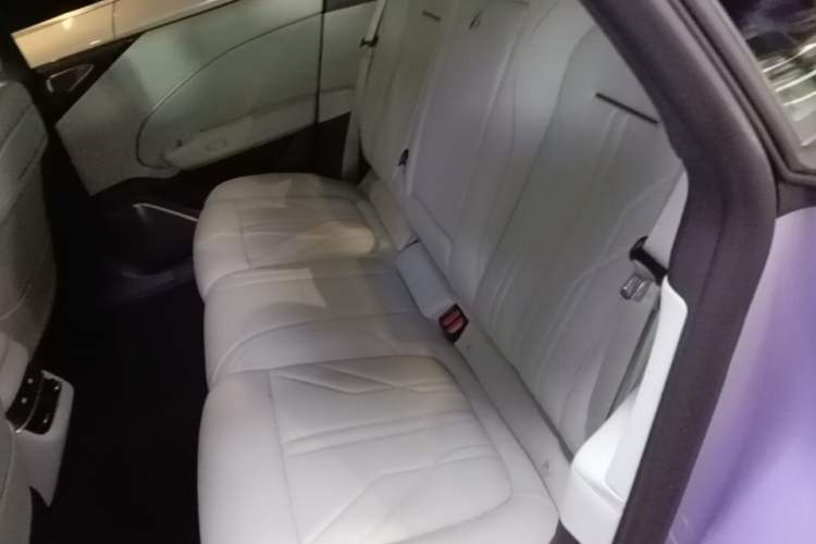 Used Zeekr 007 2025 Four-Wheel Drive Intelligent Driving Version 75 kWh Left Rear Seat