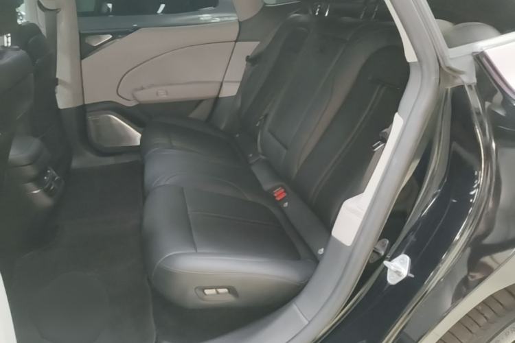 Used Zeekr 007 2025 Rear-Drive Intelligent Driving Version 75 kWh Left Rear Seat