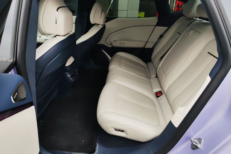 Used Zeekr 007 2025 Four-Wheel Drive Intelligent Driving Version 75 kWh Left Rear Seat