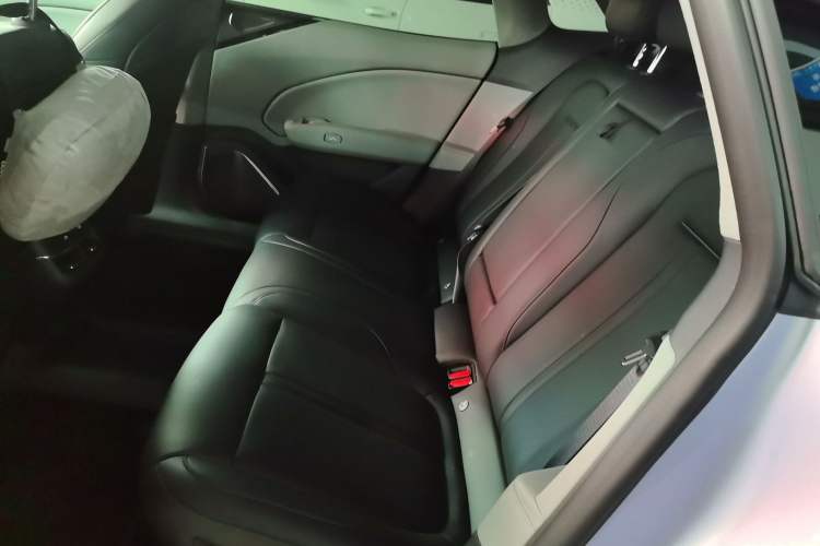 Used Zeekr 007 2025 Rear-Drive Intelligent Driving Version 75 kWh Left Rear Seat