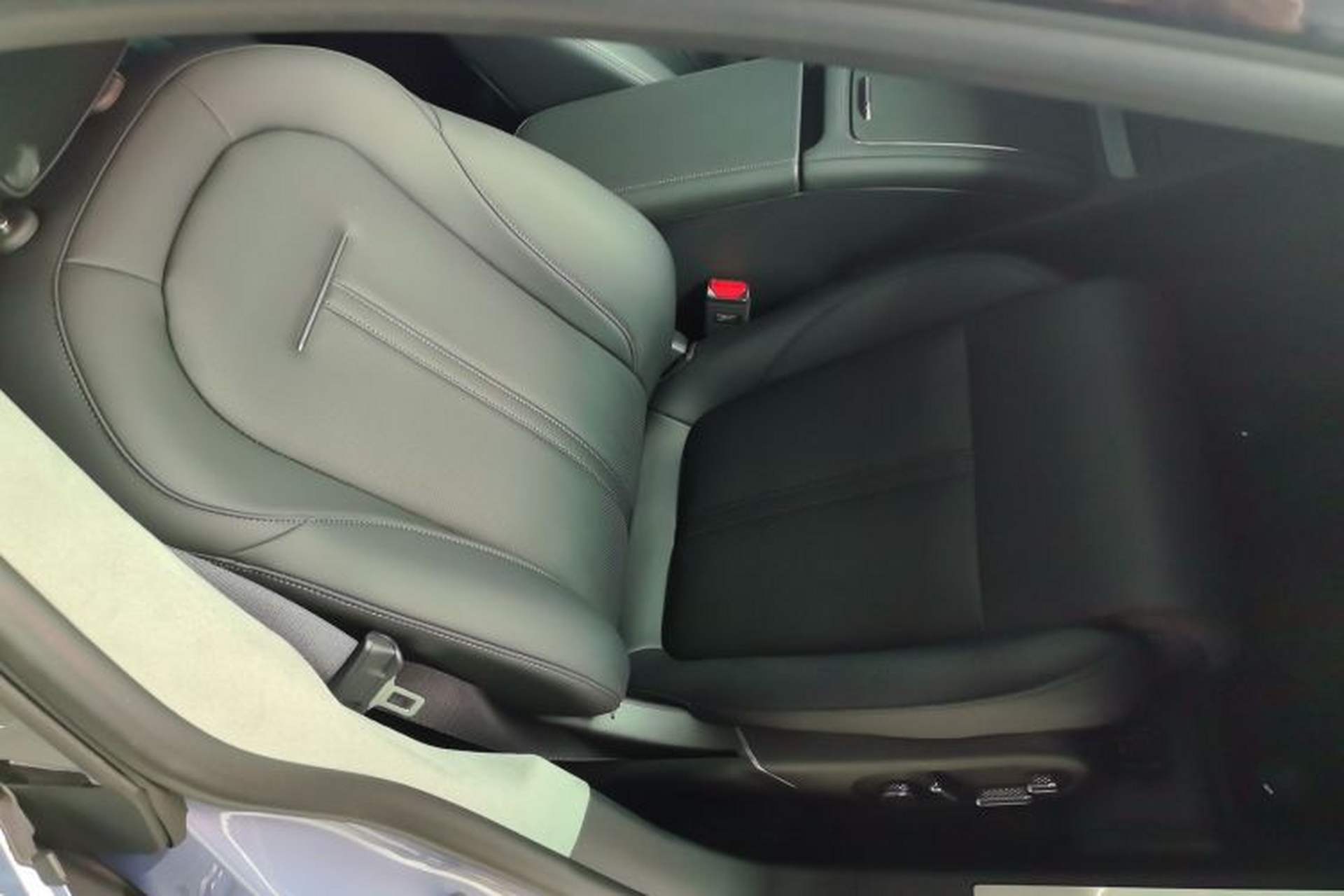 Used Zeekr 007 2025 Rear-Drive Intelligent Driving Version 75 kWh Right Front Seat