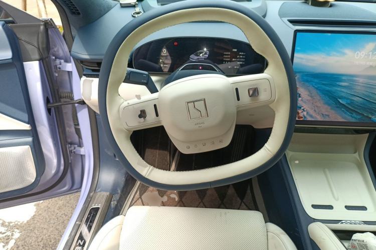 Used Zeekr 007 2025 Rear-Drive Intelligent Driving Version 75 kWh Steering Wheel