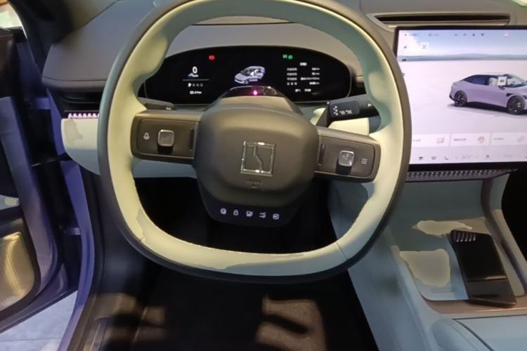 Used Zeekr 007 2025 Four-Wheel Drive Intelligent Driving Version 75 kWh Steering Wheel
