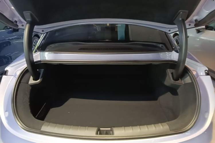 Used Zeekr 007 2025 Four-Wheel Drive Intelligent Driving Version 75 kWh Trunk