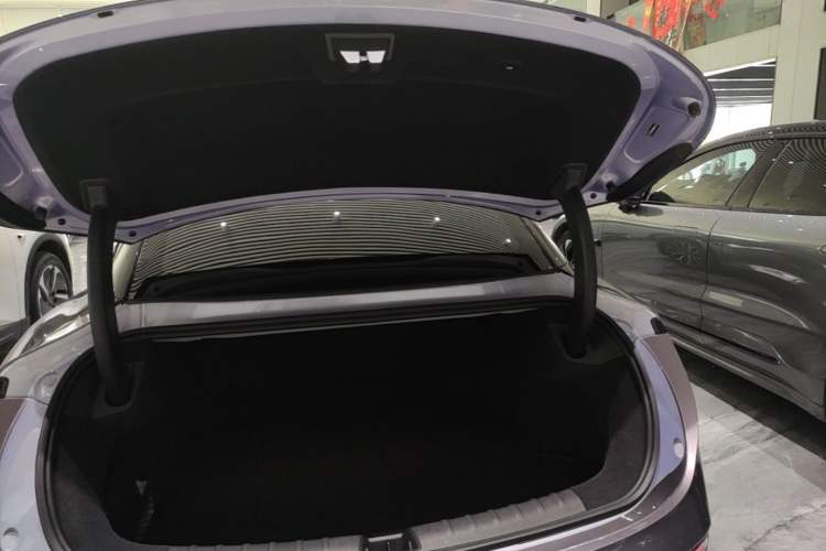 Used Zeekr 007 2025 Rear-Drive Intelligent Driving Version 75 kWh Trunk