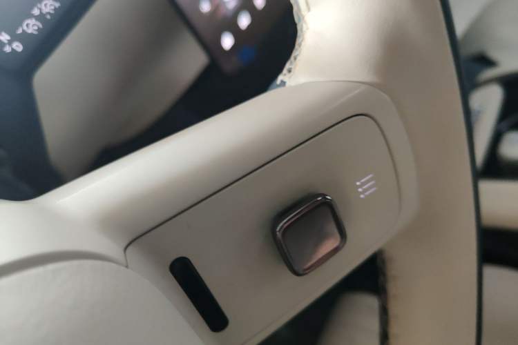Used Zeekr 007 2025 Rear-Drive Intelligent Driving Version 75 kWh Vehicle Key