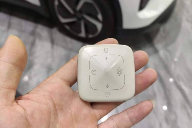 Used Zeekr 007 2025 Rear-Drive Intelligent Driving Version 75 kWh Vehicle Key