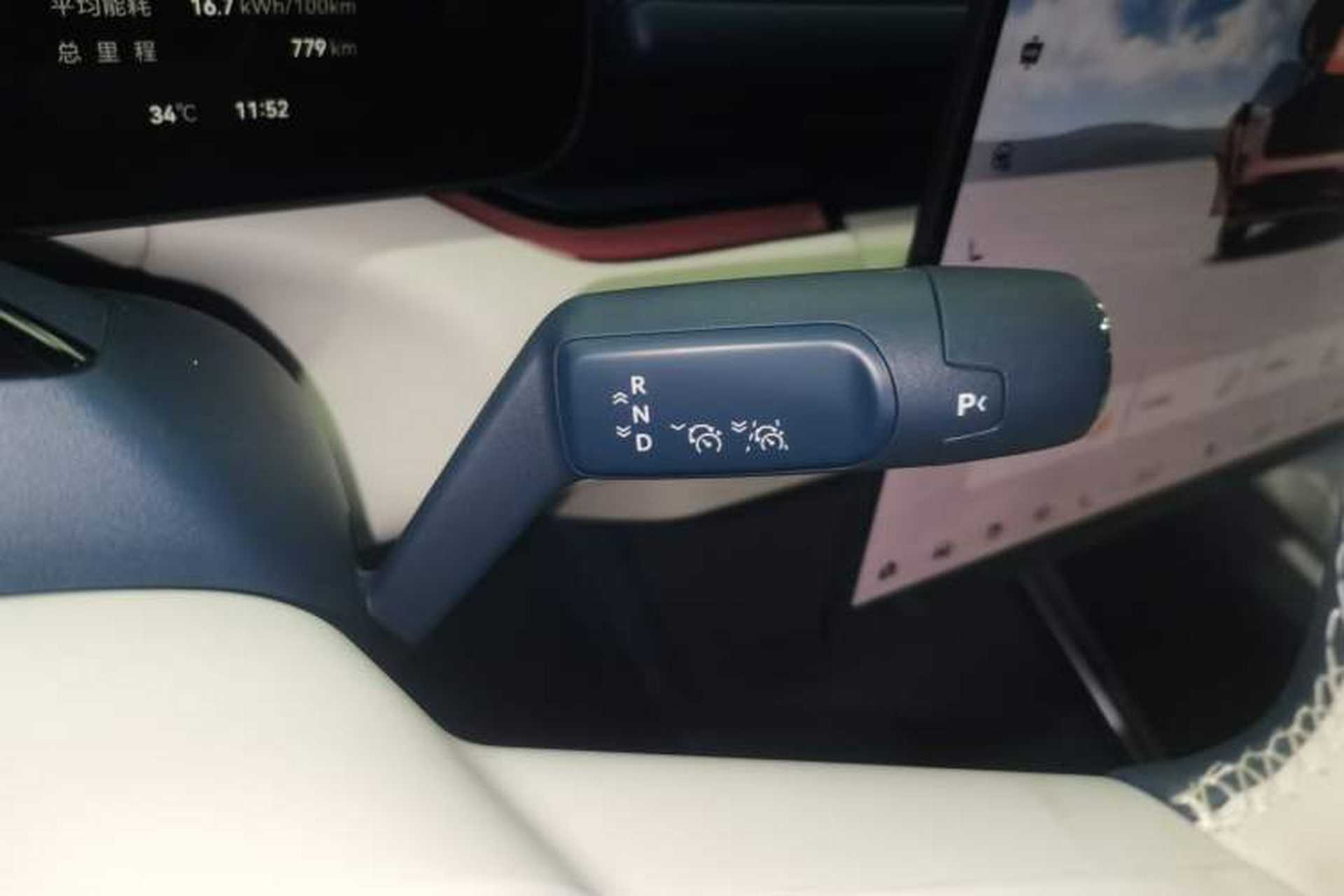 Used Zeekr 007 2025 Four-Wheel Drive Intelligent Driving Version 75 kWh Gear Lever