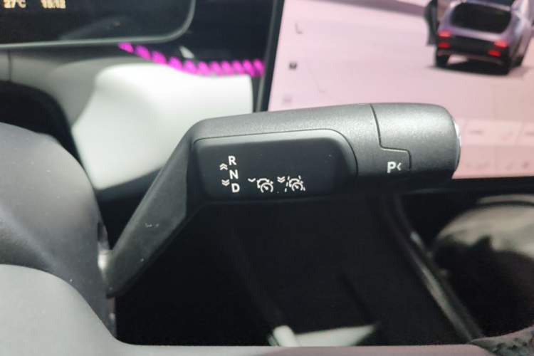 Used Zeekr 007 2025 Long-Range Rear-Wheel-Drive Intelligent Driving Version 100 kWh Gear Lever