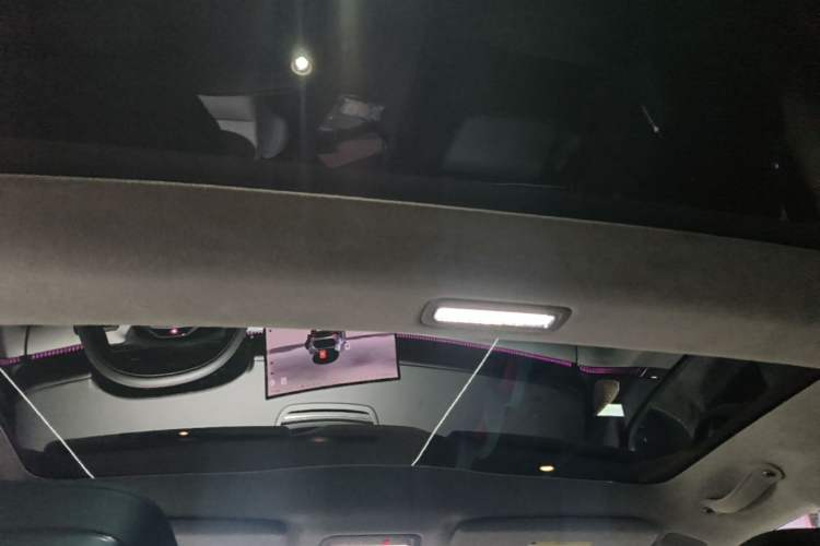 Used Zeekr 007 2025 Long-Range Rear-Wheel-Drive Intelligent Driving Version 100 kWh Headliner