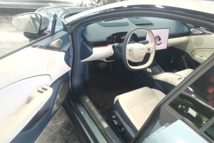 Used Zeekr 007 2025 Four-Wheel Drive Intelligent Driving Version 75 kWh Interior 3