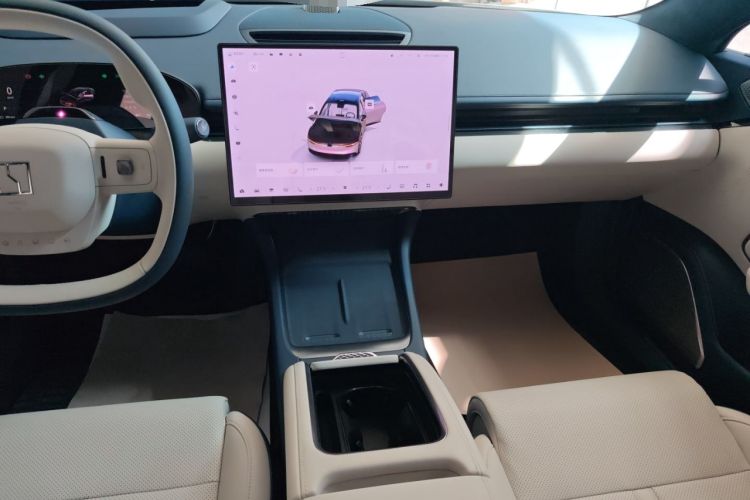 Used Zeekr 007 2025 Long-Range Rear-Wheel-Drive Intelligent Driving Version 100 kWh Audio And AC Panel