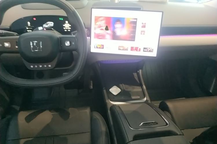 Used Zeekr 007 2025 Rear-Drive Intelligent Driving Version 75 kWh Center Console