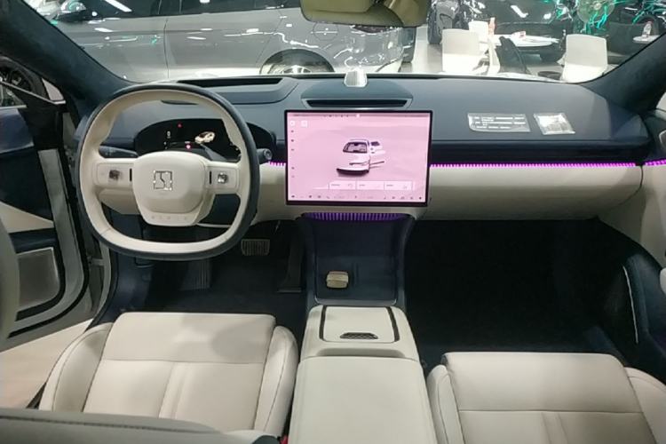 Used Zeekr 007 2025 Long-Range Rear-Wheel-Drive Intelligent Driving Version 100 kWh Center Console