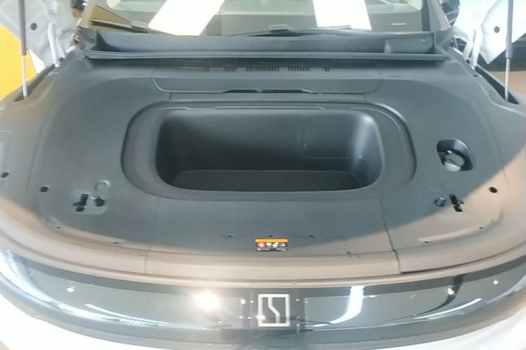 Used Zeekr 007 2025 Rear-Drive Intelligent Driving Version 75 kWh Engine Bay