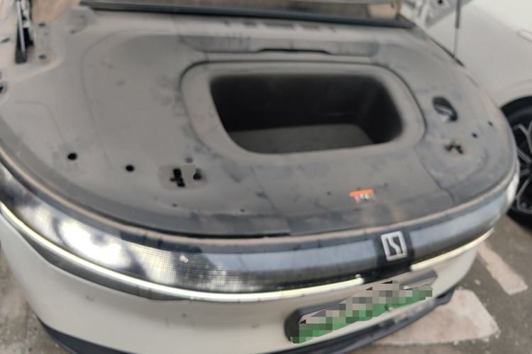 Used Zeekr 007 2025 Long-Range Rear-Wheel-Drive Intelligent Driving Version 100 kWh Engine Bay