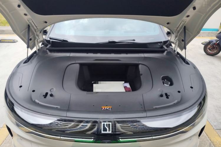 Used Zeekr 007 2025 Rear-Drive Intelligent Driving Version 75 kWh Engine Bay