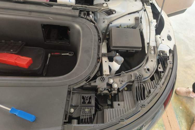 Used Zeekr 007 2025 Rear-Drive Intelligent Driving Version 75 kWh Engine Bay Left