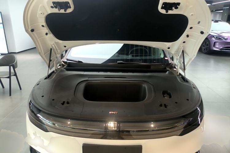 Used Zeekr 007 2025 Long-Range Rear-Wheel-Drive Intelligent Driving Version 100 kWh Engine Bay