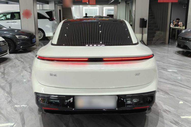 Used Zeekr 007 2025 Rear-Drive Intelligent Driving Version 75 kWh Exterior 11