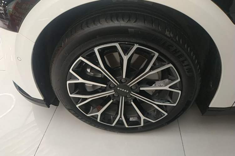 Used Zeekr 007 2025 Rear-Drive Intelligent Driving Version 75 kWh Exterior 4
