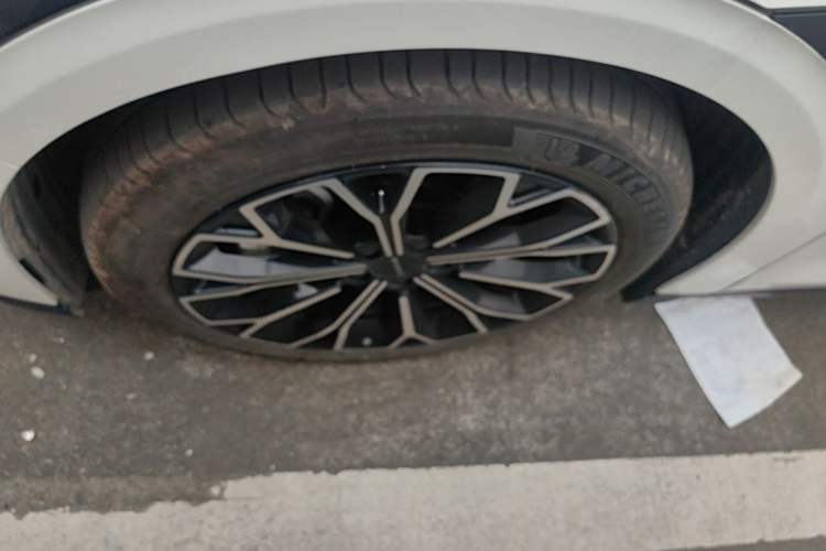 Used Zeekr 007 2025 Long-Range Rear-Wheel-Drive Intelligent Driving Version 100 kWh Exterior 4