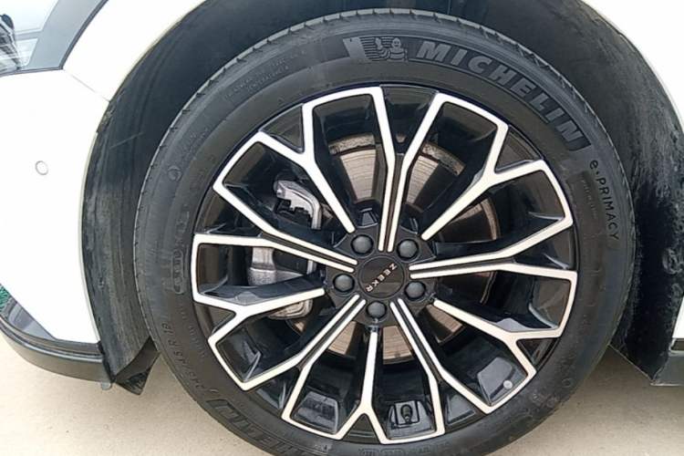 Used Zeekr 007 2025 Long-Range Rear-Wheel-Drive Intelligent Driving Version 100 kWh Exterior 4